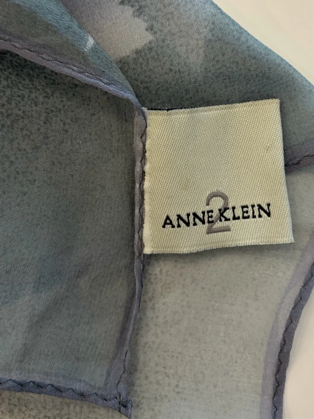 Anne Klein 2 Silk Scarf Floral 25”x26” Soft Grey Blue Professional Shabby Chic